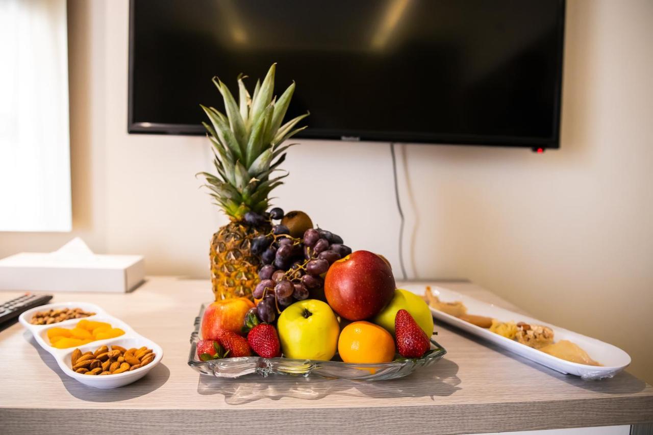Bellagio Beach Resort&Spa Hurghada Esterno foto Fruit platter