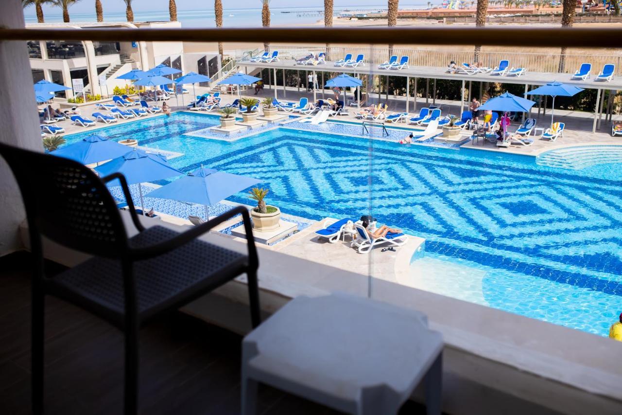 Bellagio Beach Resort&Spa Hurghada Esterno foto The pool at the Hilton Sharm El Sheikh