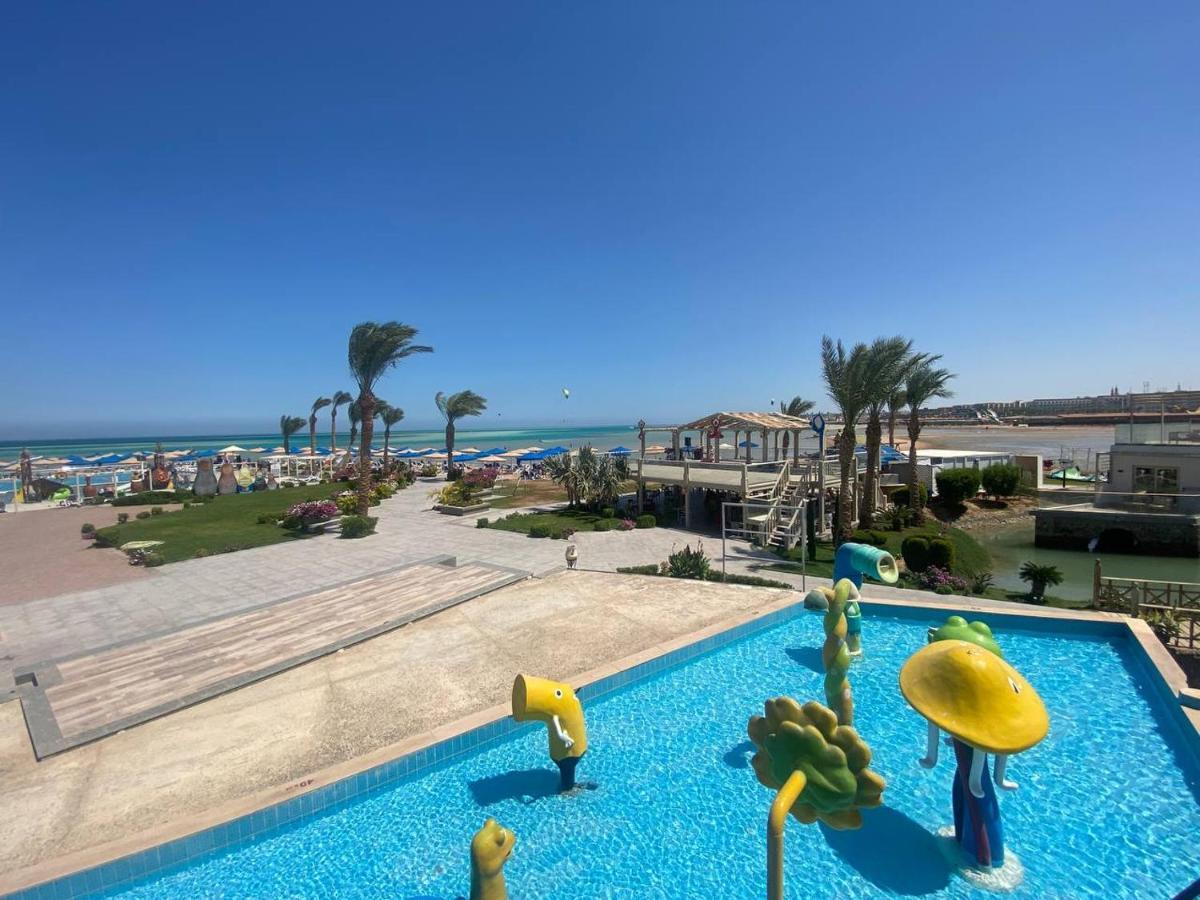 Bellagio Beach Resort&Spa Hurghada Esterno foto View of the beach