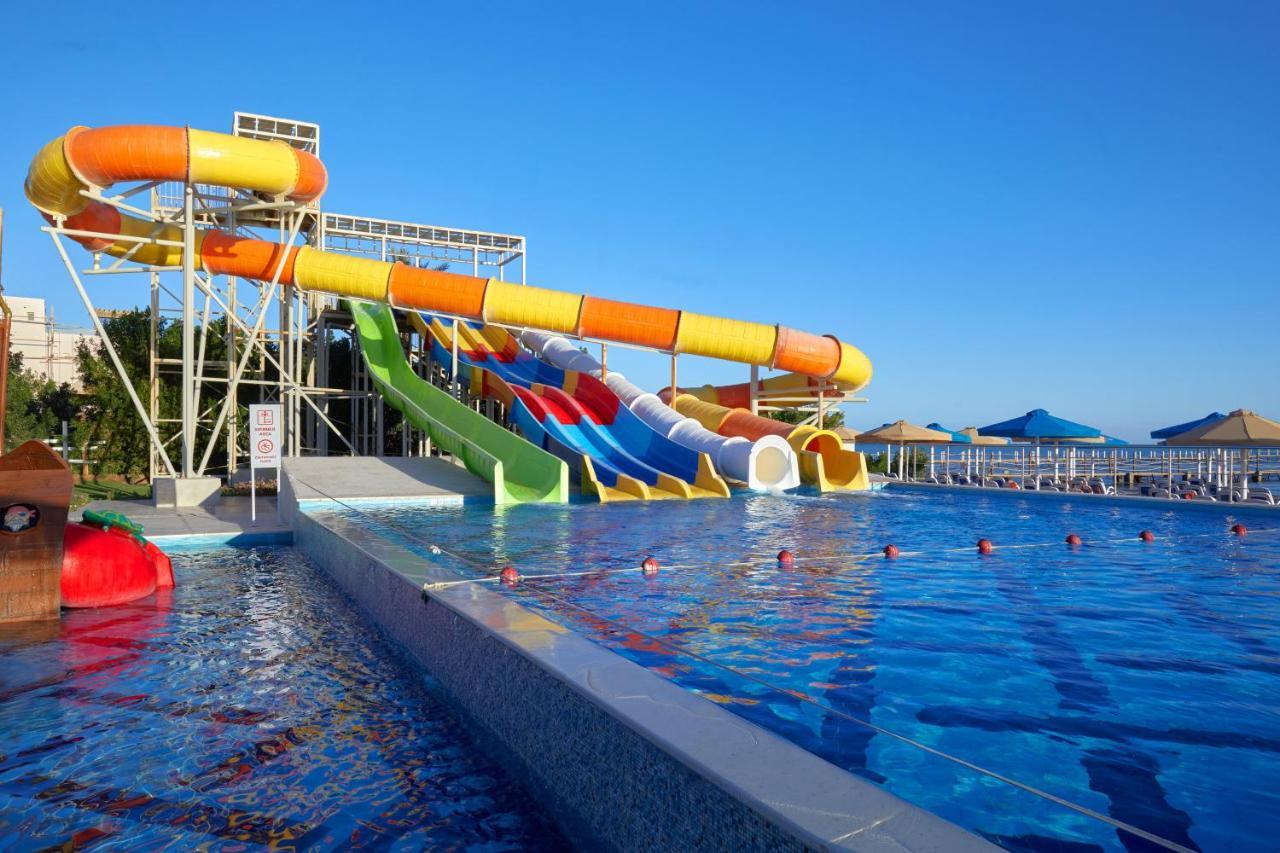 Bellagio Beach Resort&Spa Hurghada Esterno foto Water park in Georgia